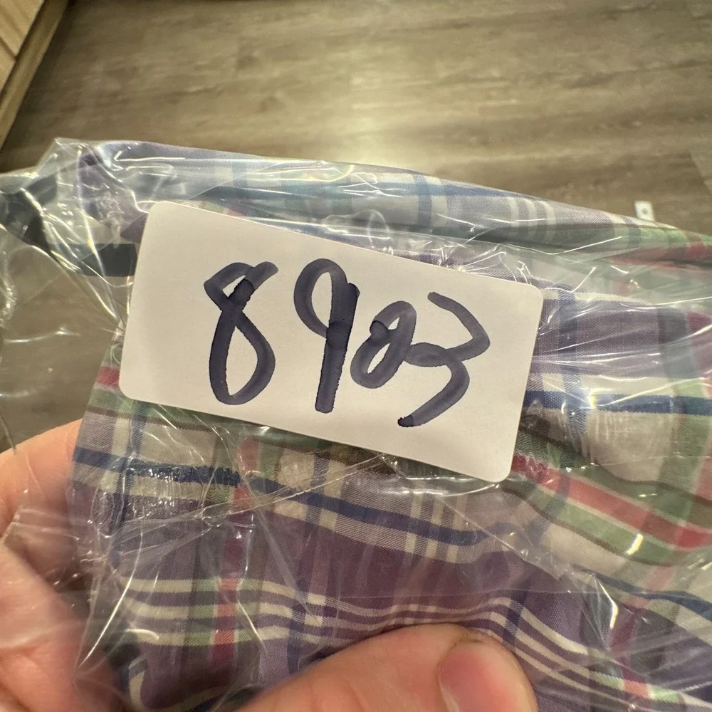 Banana Republic Shirt Mens Medium Purple Cotton Plaid Soft‎ Wash Button Down